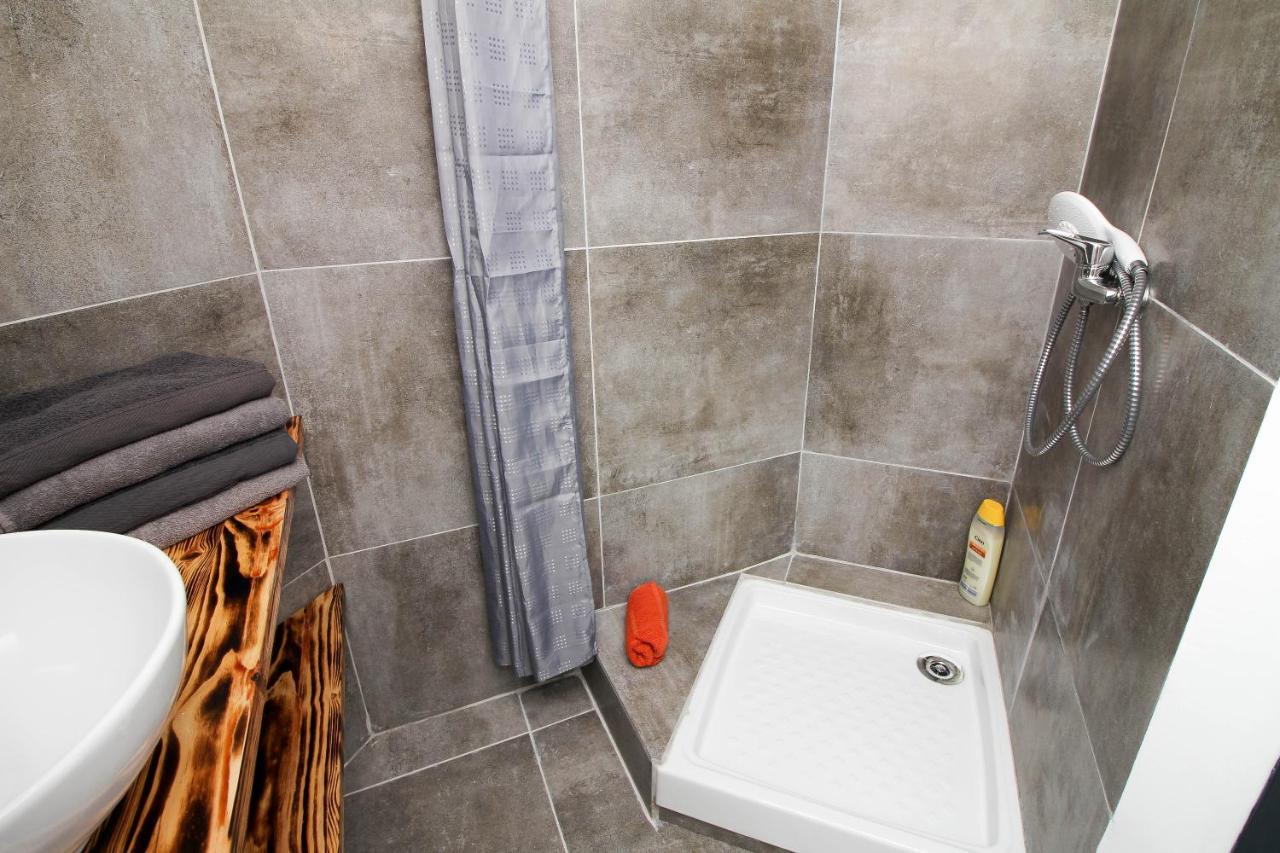 Charmant T2 En Coeur De Ville - 2 Lits + Lit Bebe - Wifi - Imprimante Carcassonne Bagian luar foto